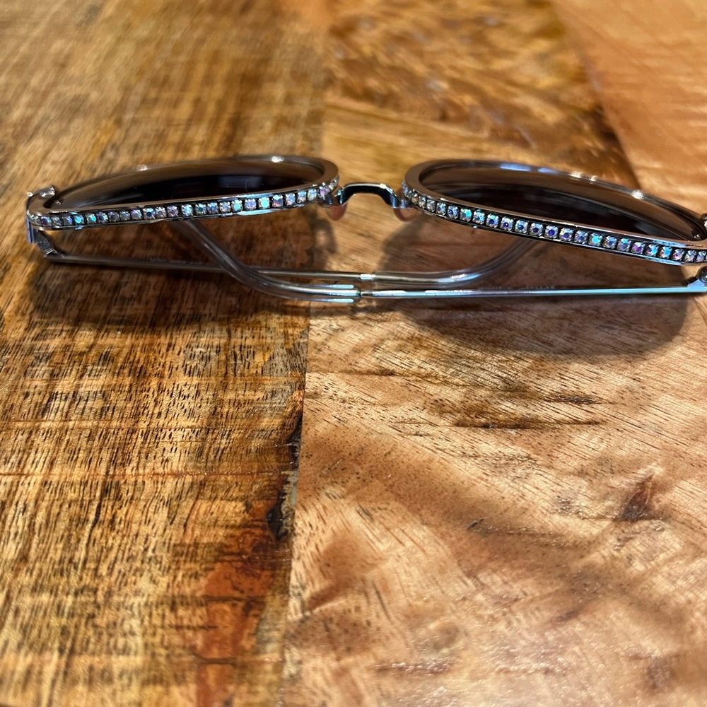 Betsy Johnson Sunglasses - Picture 8 of 8